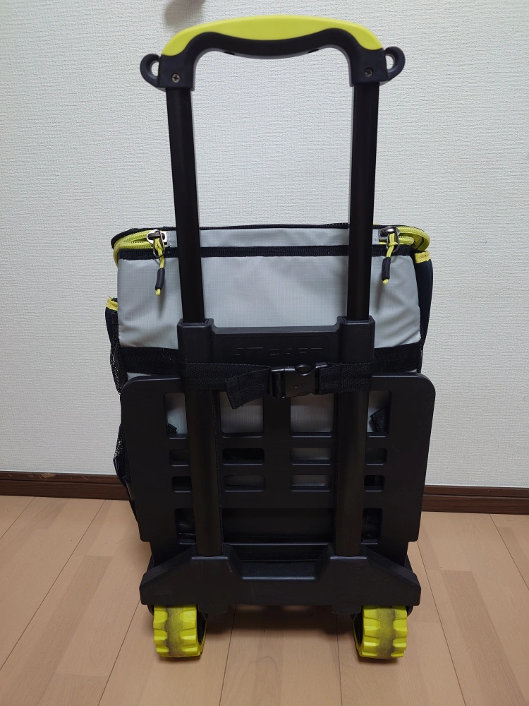 Titan deep freeze by arctic zoneのクーラーバッグの写真2枚目