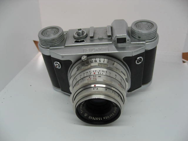 【さらに値下げ】クラシックフィルムカメラ ALTIX