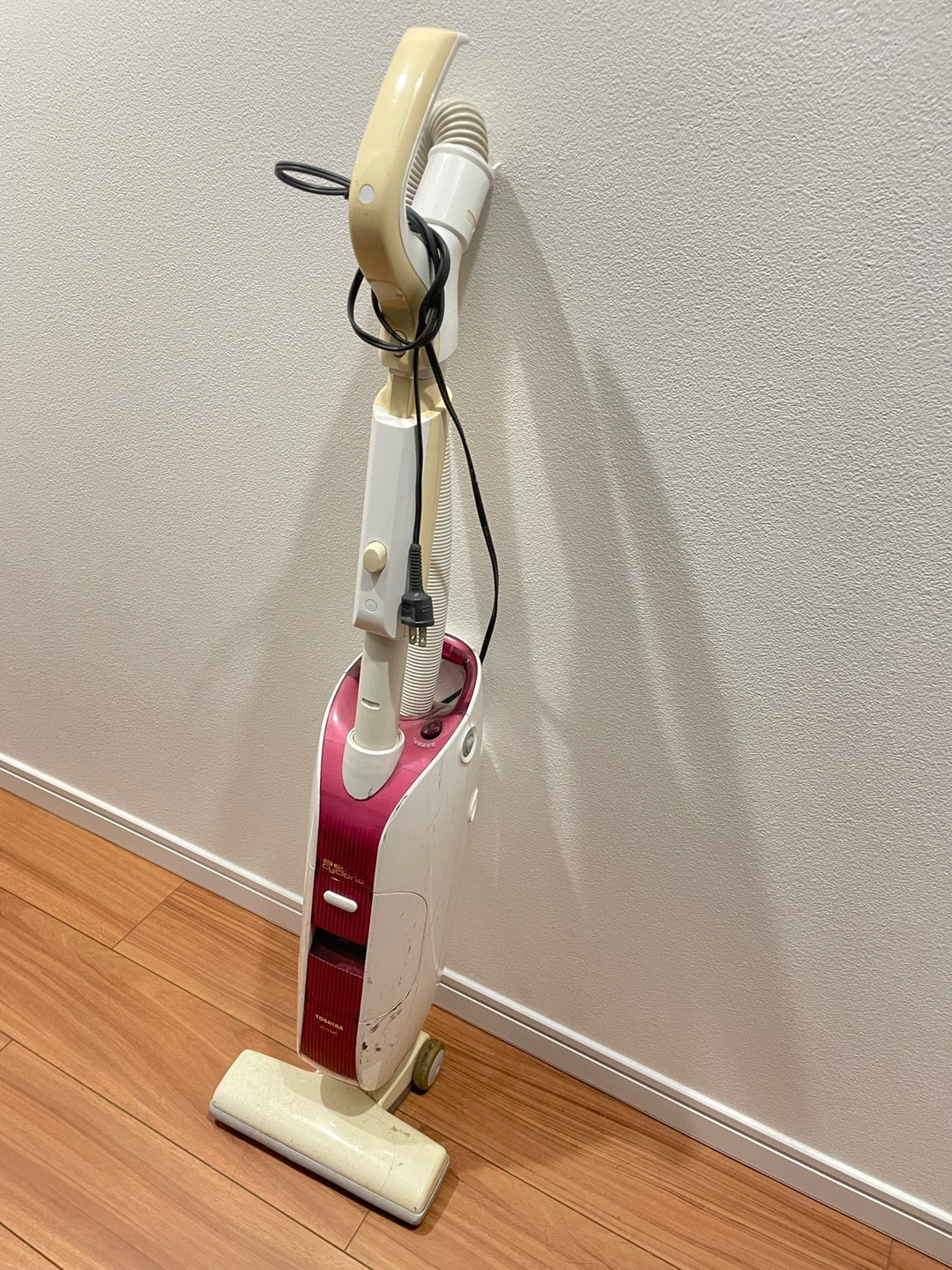 TOSHIBA 掃除機 VC-Y34C