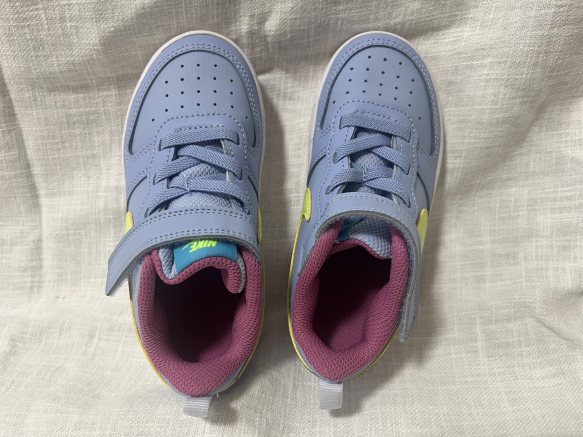 [新品・未使用]15cm NIKE スニーカー水色