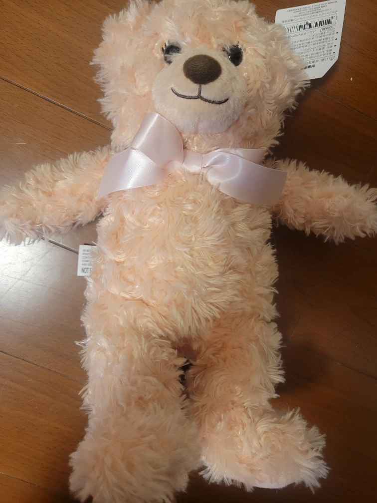新品タグ付きテディベア