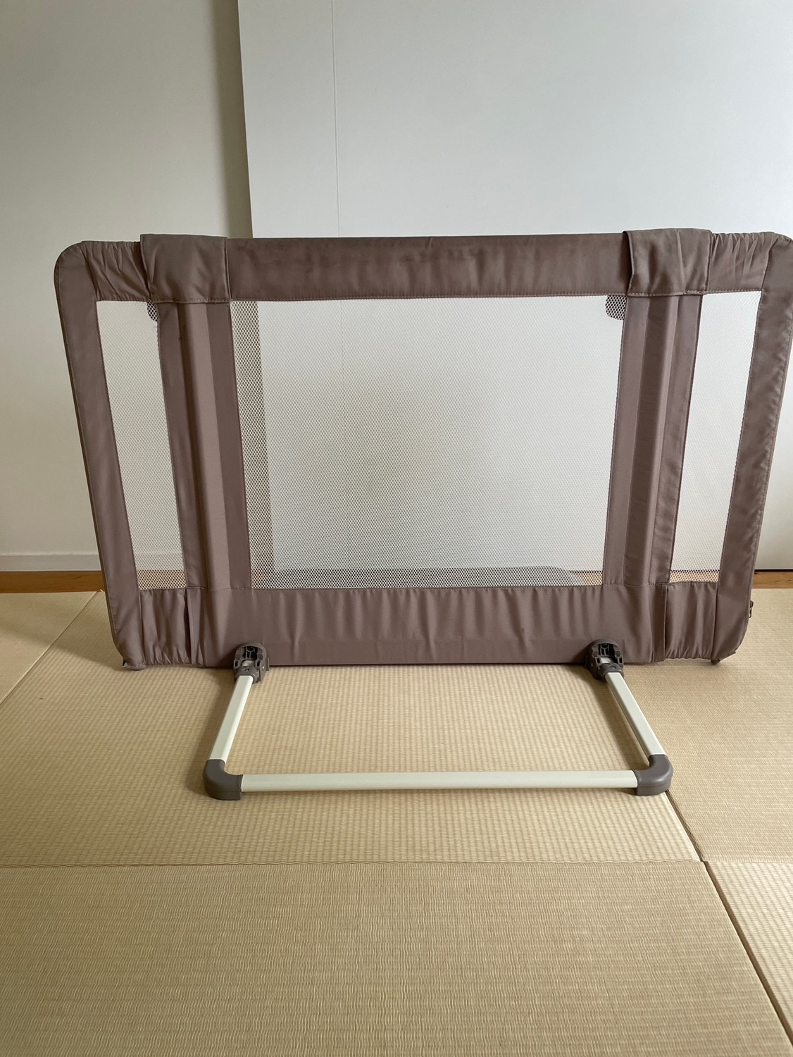 ベビーゲート　おくだけとおせんぼ　Ｓサイズの写真2枚目