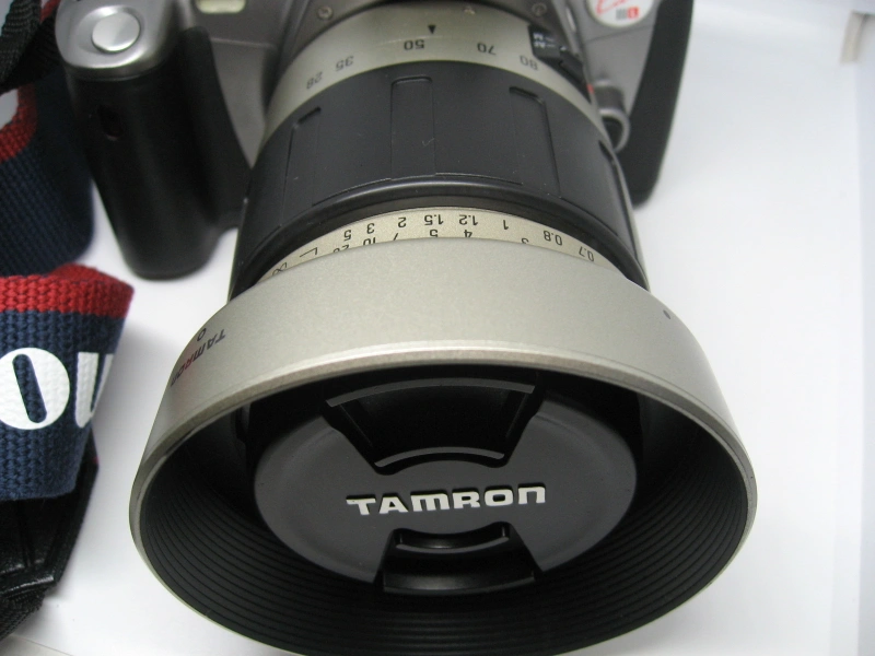【半額】【新品電池に交換済】フィルム一眼レフカメラ キヤノンEOS KissⅢ、ズームレンズ2本付の写真5枚目