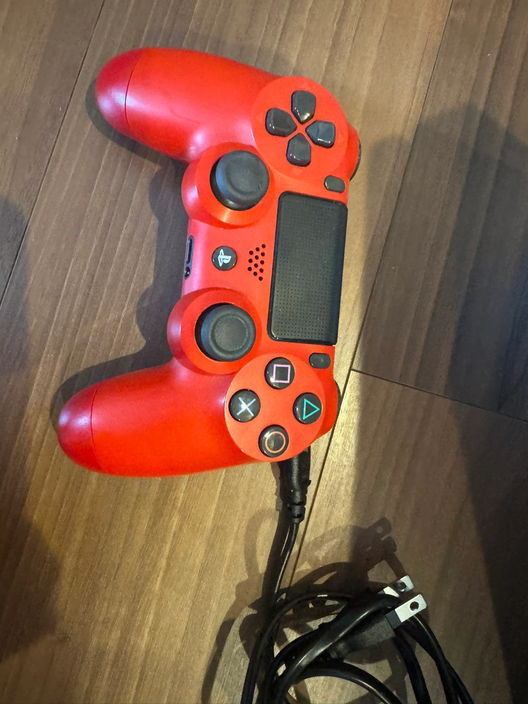 PS4 本体CUH-2200A +コントローラー1つの写真2枚目