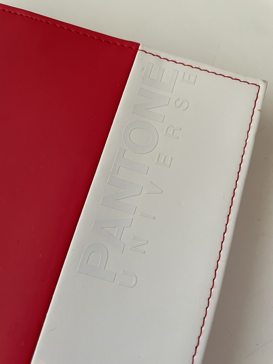 【PANTONE UNIVERSE ノート】カバー付ノートの写真2枚目