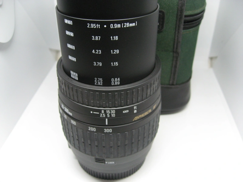 【半額】【新品電池に交換済】フィルム一眼レフカメラ キヤノンEOS KissⅢ、ズームレンズ2本付の写真9枚目